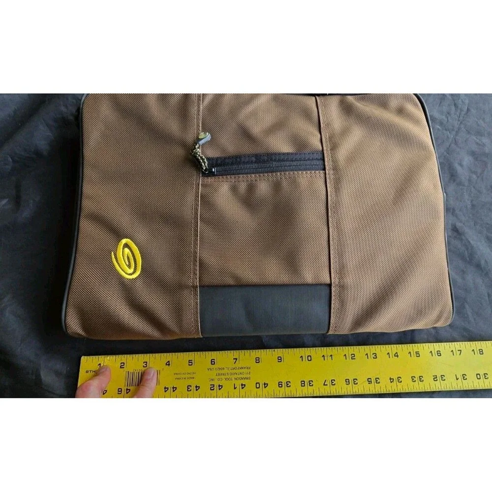 Timbuk2 Brown Padded Laptop Case Briefcase Soft Corduroy Interior 17